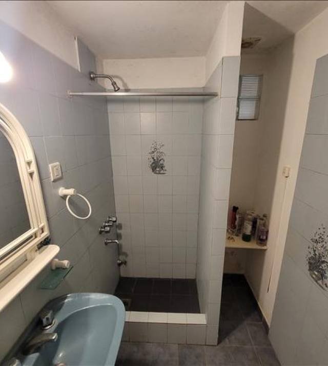 6070 13.jpg